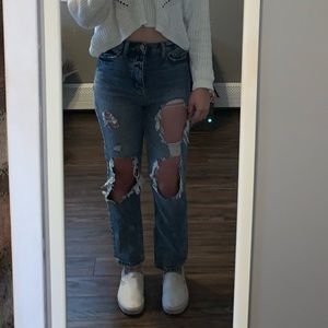 BDG Highwaisted Ripped Boyfriend Jeans